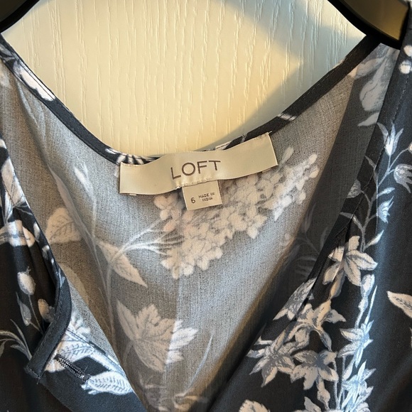 Loft Dress - Picture 3 of 5